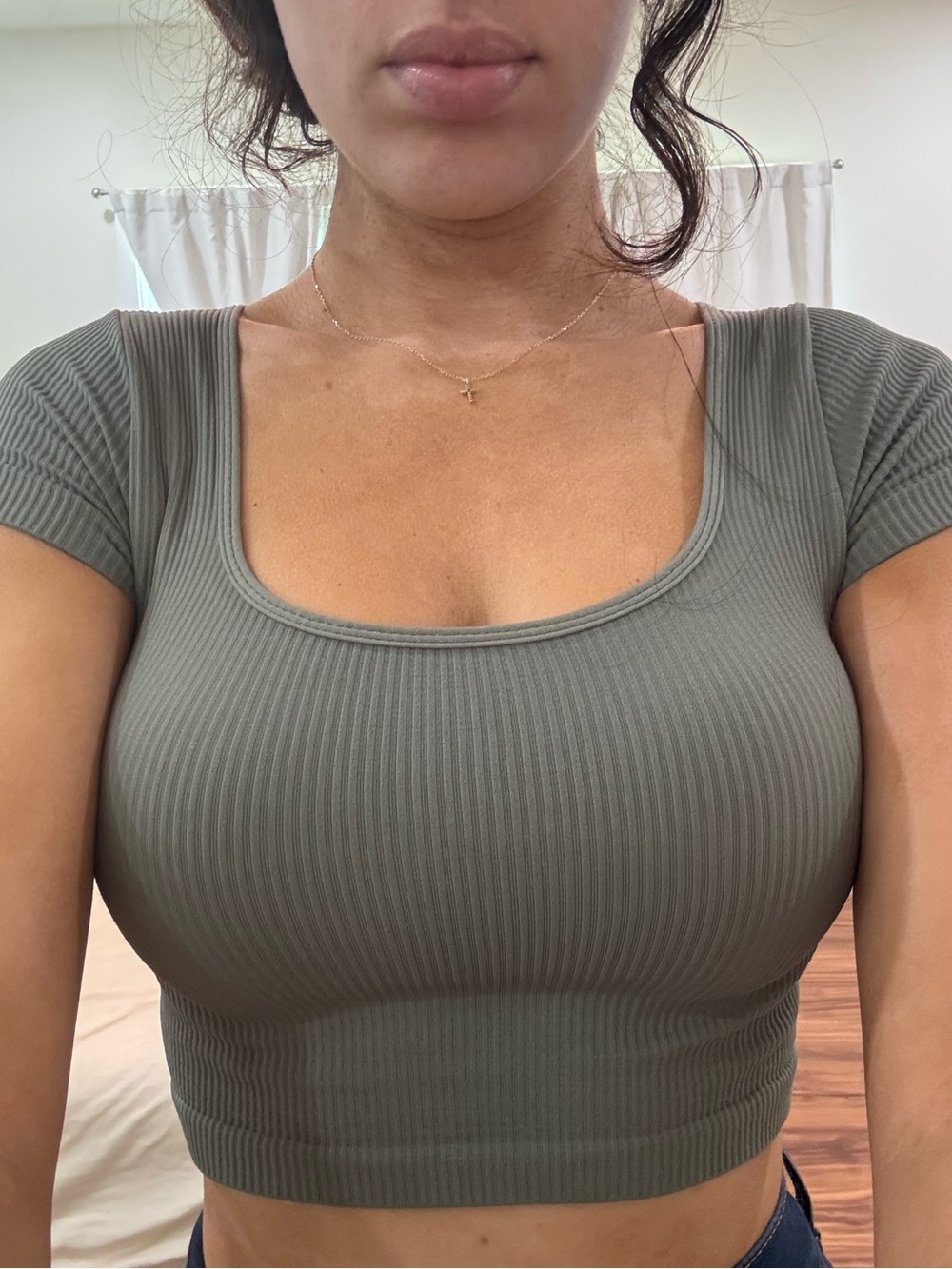 💕 Ribbed Scoop-Neck Crop Top Olive 💕